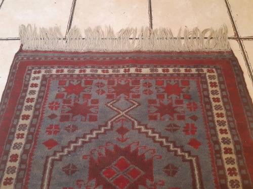 AWESOME TURKISH HANDWOVEN PURE WOOL YAGCIBEDIR CARPET IN GREAT CONDITION WITH LONG FRINGES
