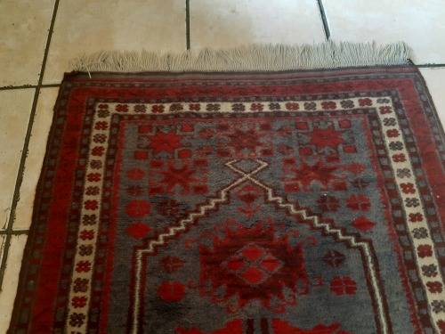 AWESOME TURKISH HANDWOVEN PURE WOOL YAGCIBEDIR CARPET IN GREAT CONDITION WITH LONG FRINGES
