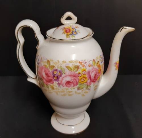 ELEGANT ROYAL ALBERT SERENA BONE CHINA COFFEE POT WITH A STUNNING FLORAL DESIGN