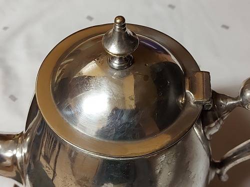 AMAZING FIND! UNION CASTLE LINE 1900 LATE VICTORIAN LARGE  SILVER PLATED TEA POT WITH BASE