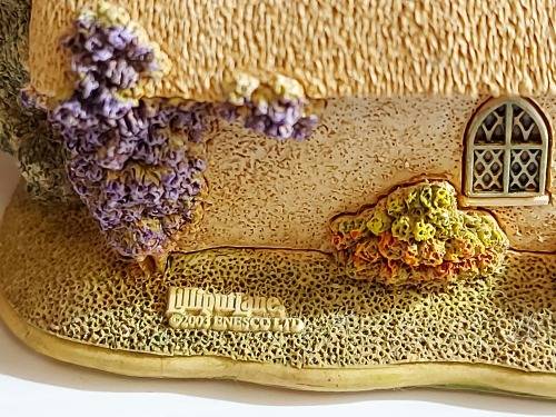 QUAINT LITTLE LILLIPUT LANE HOUSE - EMERALD COTTAGE