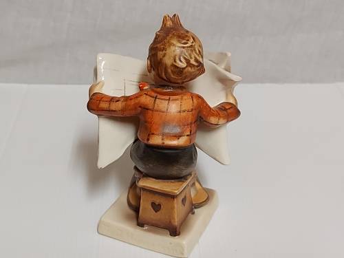RARE 1960s AUTHENTIC GOEBEL HUMMEL FIGURINE - LATEST NEWS - MADE IN WESTERN GERMANY
