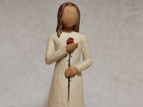 STUNNING HIGHLY CHERISHED DEMDACO WILLOW TREE TALL FIGURINE 'LOVE' BY SUSAN LORDI