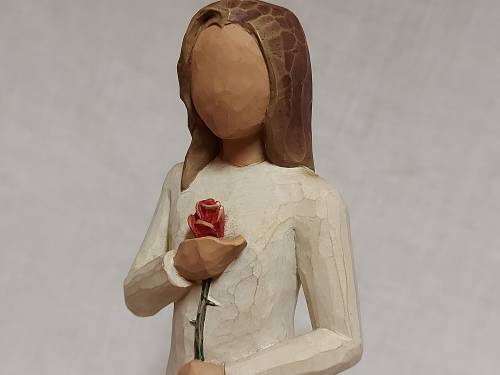 STUNNING HIGHLY CHERISHED DEMDACO WILLOW TREE TALL FIGURINE 'LOVE' BY SUSAN LORDI