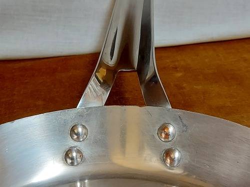 GREAT FIND!  VINTAGE GEORG JENSEN TAVERNA DESIGN SOLID COPPER FLARED SKILLET WITH A SILVER LINING