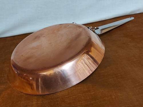 GREAT FIND!  VINTAGE GEORG JENSEN TAVERNA DESIGN SOLID COPPER FLARED SKILLET WITH A SILVER LINING