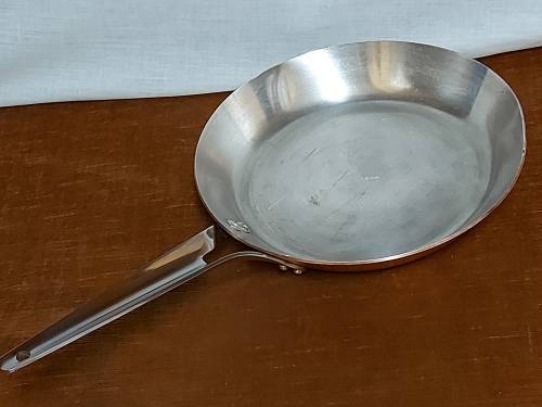 GREAT FIND!  VINTAGE GEORG JENSEN TAVERNA DESIGN SOLID COPPER FLARED SKILLET WITH A SILVER LINING