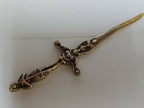 AWESOME VINTAGE BRASS MEDIEVAL KNIGHT LETTER OPENER