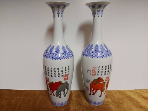 AWESOME VINTAGE PAIR OF DELICATE, TALL AND ELEGANT ORIENTAL VASES WITH THE MAKERS MARK AT THE BASE