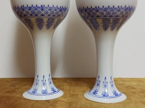 AWESOME VINTAGE PAIR OF DELICATE, TALL AND ELEGANT ORIENTAL VASES WITH THE MAKERS MARK AT THE BASE
