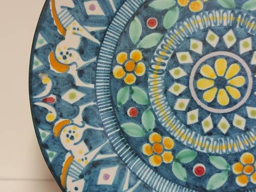 BEAUTIFUL VINTAGE MID-CENTURY V PINTO VIETRI MADE IN ITALY PLATE - STUNNING FLORAL AND EQUINE DESIGN