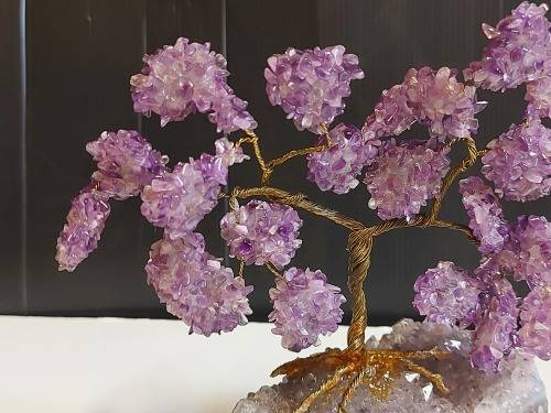 STUNNING AMETHYST CRYSTALS TREE MOUNTED ON A SMALL SEGMENT OF AN AMETHYST GEODE
