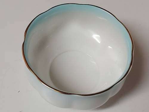 AWESOME VINTAGE 1950-1970 ROYAL ALBERT RAINBOW BONE CHINA SUGAR BOWL IN MINT CONDITION