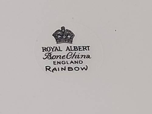 VINTAGE 1950-1970 ROYAL ALBERT RAINBOW BONE CHINA TWIN HANDLED CAKE PLATTER IN MINT CONDITION