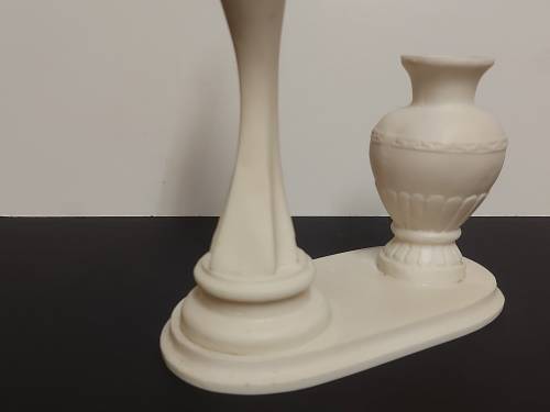 ORIGINAL LE RON TALL AND ELEGANT ORIENTAL STONELITE FIGURINE