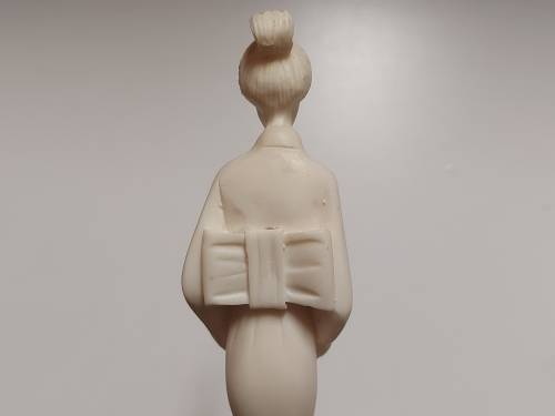 ORIGINAL LE RON TALL AND ELEGANT ORIENTAL STONELITE FIGURINE
