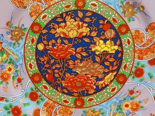 GENUINE IMPERIAL KYOTO IMARI PLATE IN AN MINT CONDITION