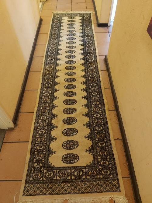 VINTAGE PURE WOOL HAND WOVEN PERSIAN CARPET RUNNER, 3.1 METRE X 76 CM