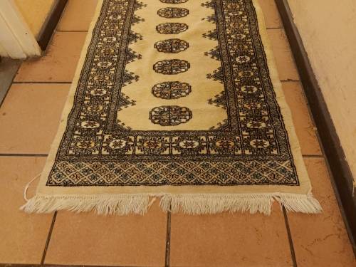VINTAGE PURE WOOL HAND WOVEN PERSIAN CARPET RUNNER, 3.1 METRE X 76 CM