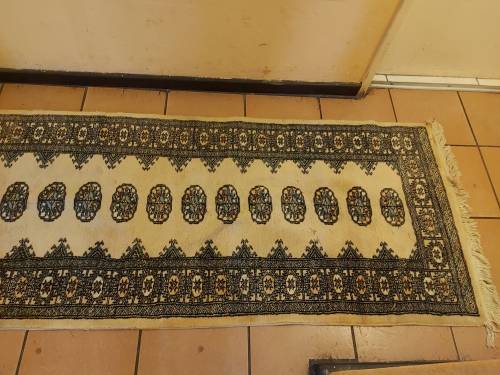 VINTAGE PURE WOOL HAND WOVEN PERSIAN CARPET RUNNER, 3.1 METRE X 76 CM