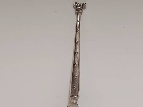 VINTAGE CARROL BOYES FUNCTIONAL ART EARLY DESIGN PEWTER AND STAINLESS LARGE SERVING SPOON