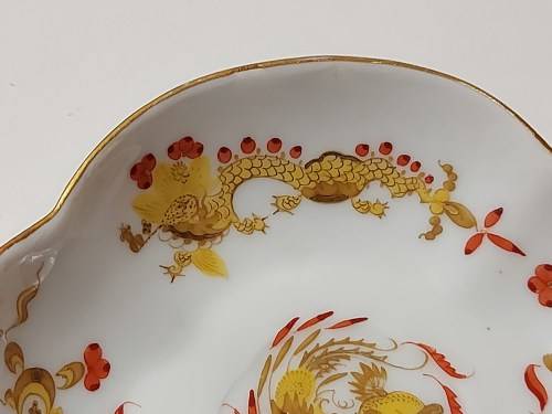 RARE VINTAGE MEISSEN YELLOW DRAGON PATTERN SCALLOPED SMALL OVAL BOWL
