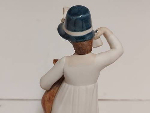 VINTAGE REX VALENCIA HAND-MADE IN SPAIN PORCELAIN FIGURINE
