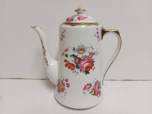 GORGEOUS AND ELEGANT VINTAGE 1940`s ROYAL ALBERT BONE CHINA LADY ANGELA COFFEE POT