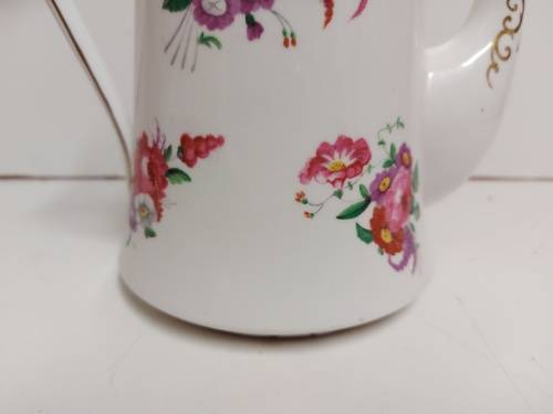 GORGEOUS AND ELEGANT VINTAGE 1940`s ROYAL ALBERT BONE CHINA LADY ANGELA COFFEE POT
