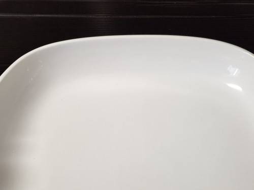 VINTAGE CARROL BOYES FUNCTIONAL ART LARGE WHITE CERAMIC OVEN DISH, MINT CONDITION