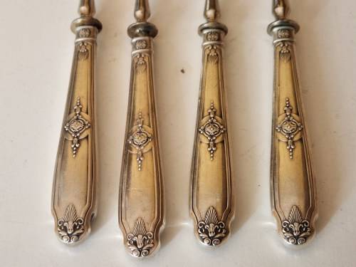 VINTAGE SET OF FOUR 800 SILVER HANDLED HALLMARKED FORKS