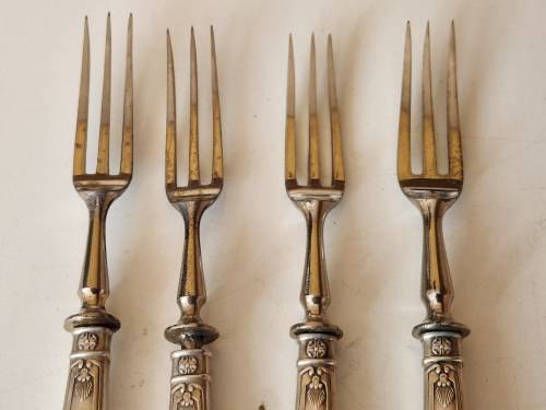 VINTAGE SET OF FOUR 800 SILVER HANDLED HALLMARKED FORKS