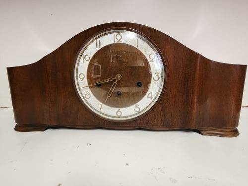 VINTAGE KIENZLE MADE IN GERMANY WOODEN MANTEL CLOCK IN WORKING CONDITION