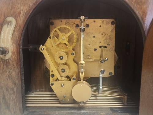 VINTAGE KIENZLE MADE IN GERMANY WOODEN MANTEL CLOCK IN WORKING CONDITION