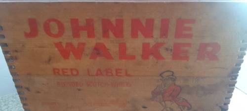 LATE ENTRY****VINTAGE JOHNNIE WALKER RED LABEL SCOTCH WHISKY WOODEN CRATE