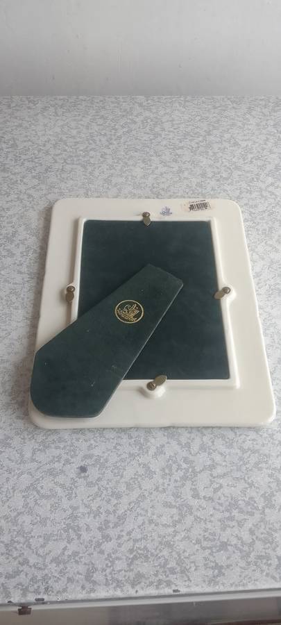 Lovely Belleek Photo Frame  - Fine Parian China  - Made In Ireland