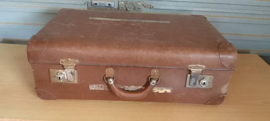 Vintage Solid  Globite Suitcase