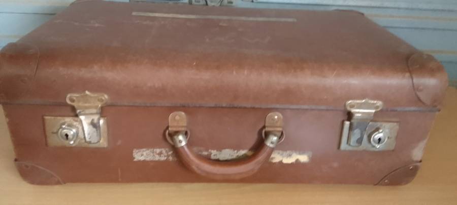 Vintage Solid  Globite Suitcase