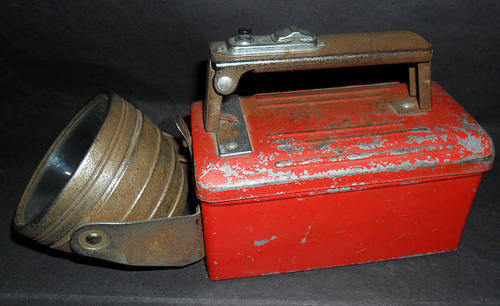 VINTAGE FLASH LIGHT TORCH - MADE IN HONG KONG -BRITISH EMPIRE