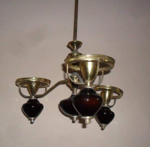 ATTRACTIVE 3 ARM CHANDELIER IN WORKING CONDITION