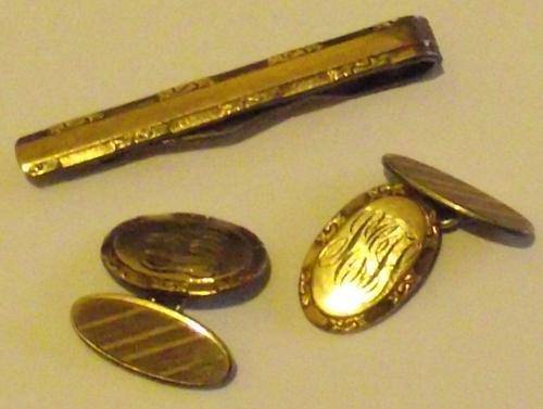 9ct GOLD ON SILVER CUFFLINKS AND TIE CLIP - R1 CRAZY AUCTION!!!!!!!