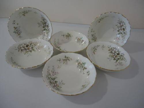 ROYAL ALBERT "HAWORTH"  SET OF FRUIT BOWLS