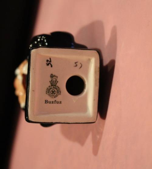 ROYAL DOULTON BUZFUZ M53