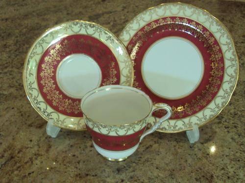 ROYAL STAFFORD TEA TRIO