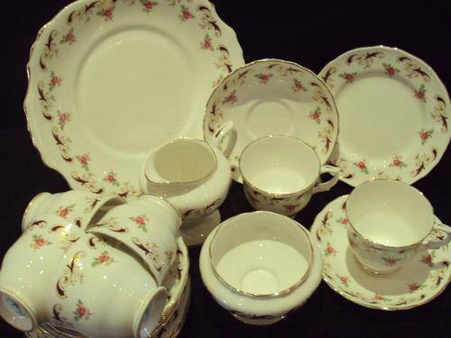 CROWN STAFFORDSHIRE WENTWORTH TEA SET