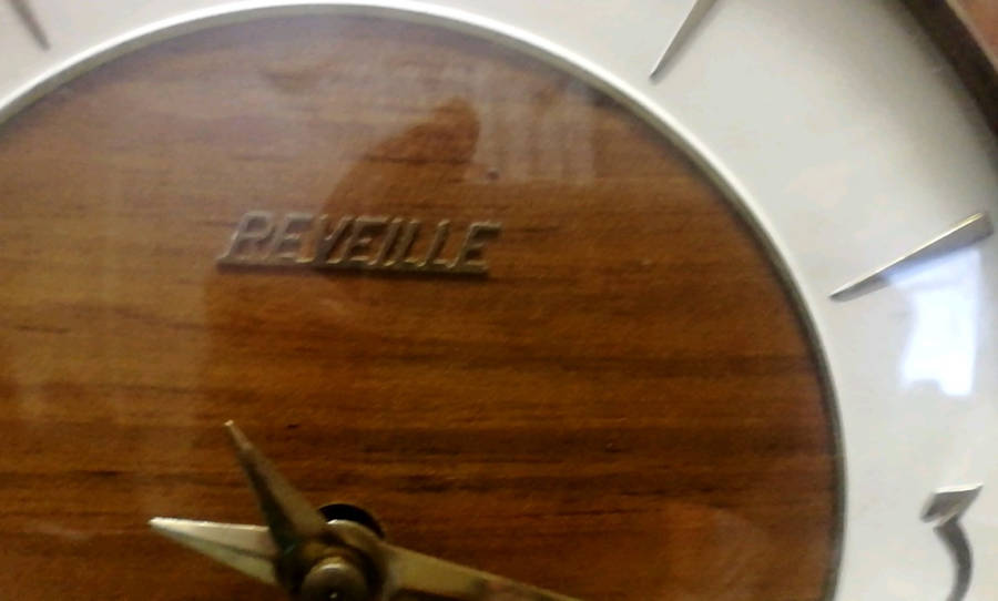 German Made Reveille Chiming Mantle Clock - working and key included