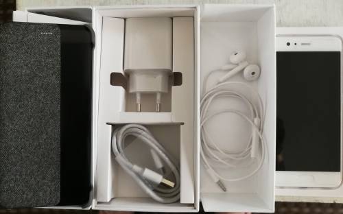 AWESOME DEAL! Huawei  P10 VTR-L09 64GB/4GB Leica Dual Camera Mystic Silver
