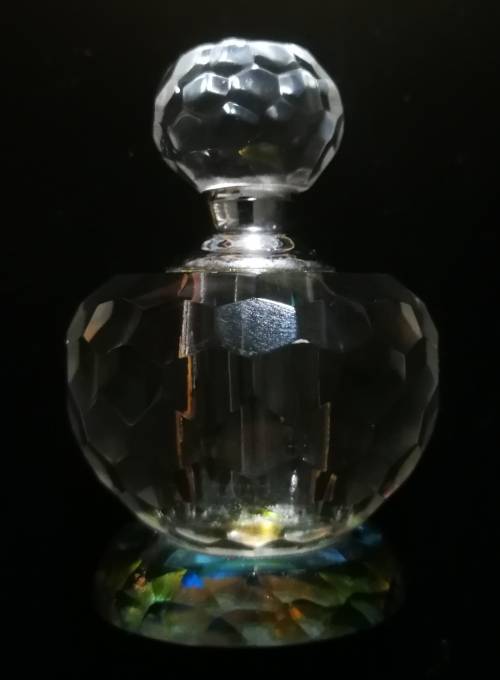 Beautiful Collectable Glass Perfume Bottle with Glass Stopper and Dabber