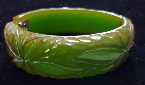 Vintage Genuine Pea Green Bakelite Cuff Hinged Bangle