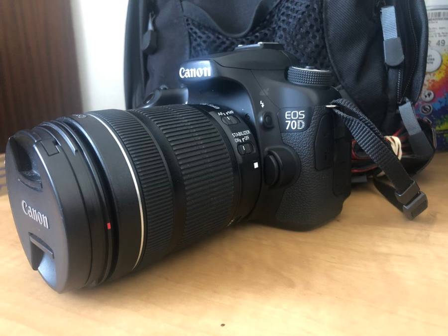CANON 70D WITH 18-135MM IS STM LENS , CARRY BAG EXCELLENT CONDITION